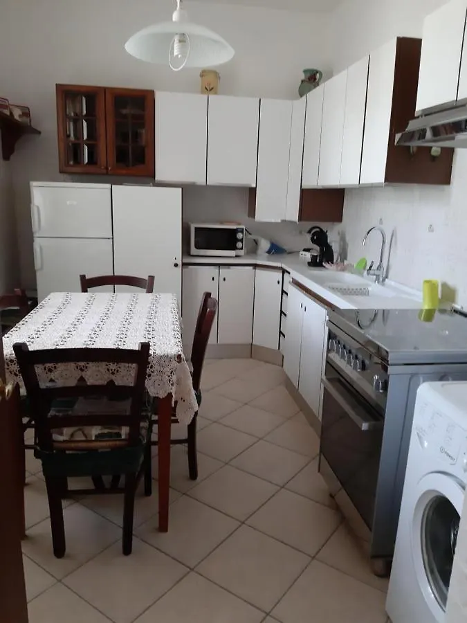 Apartment Appartamento Per Vacanze Domus Lunae Luni Italy